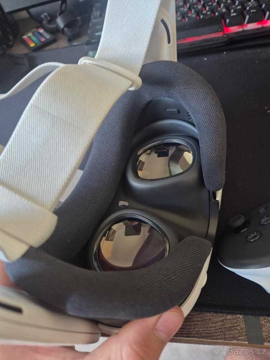 VR Meta Quest 3 - 2