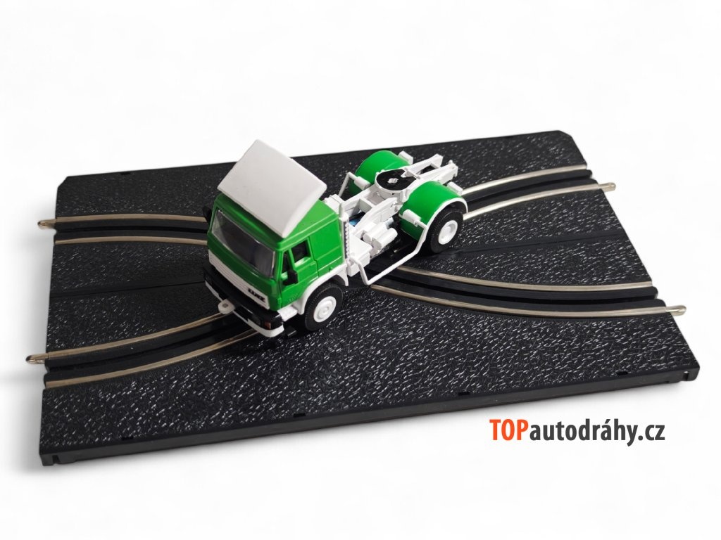 Autíčka na autodráhu Ites , Carrera evolution, scalextric - 2