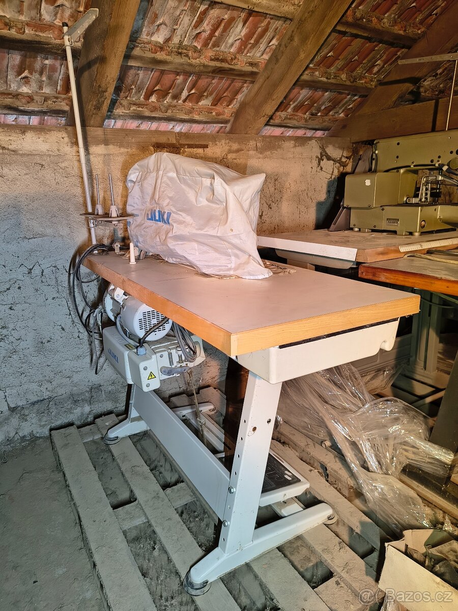 Zánovní šicí stroj JUKI DDL 8700 7 - 2