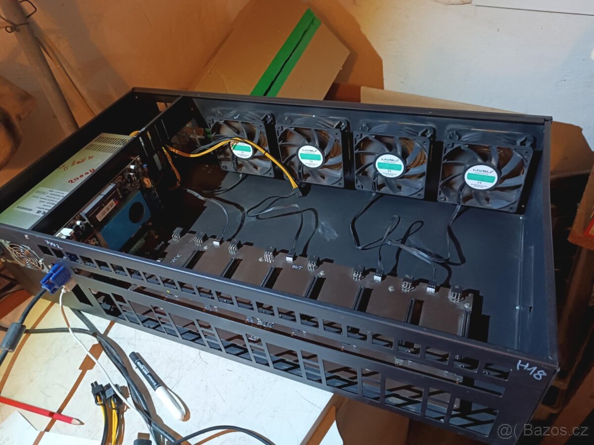 18ks mining rig case serverů (CLOSE CASE) - 2
