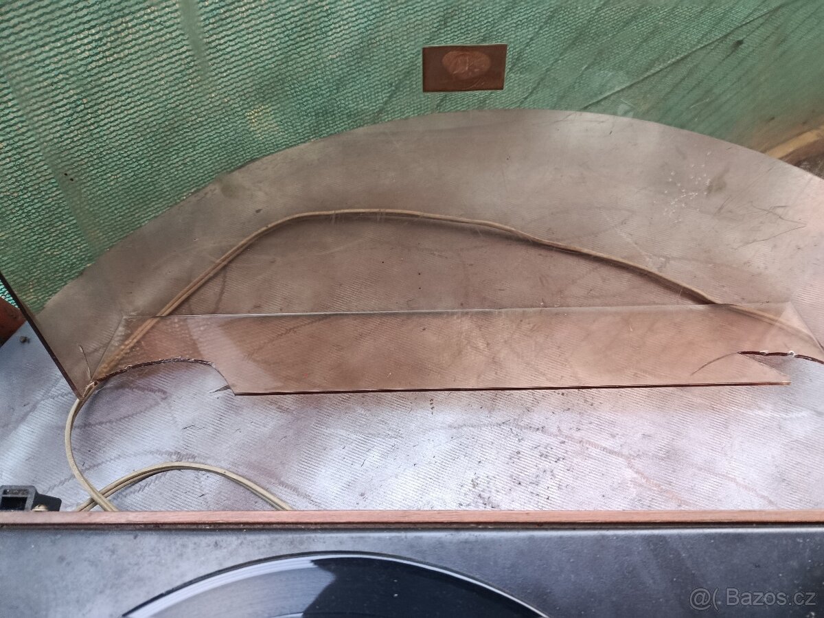 Gramofon Tesla NC 440 elektronic - 2