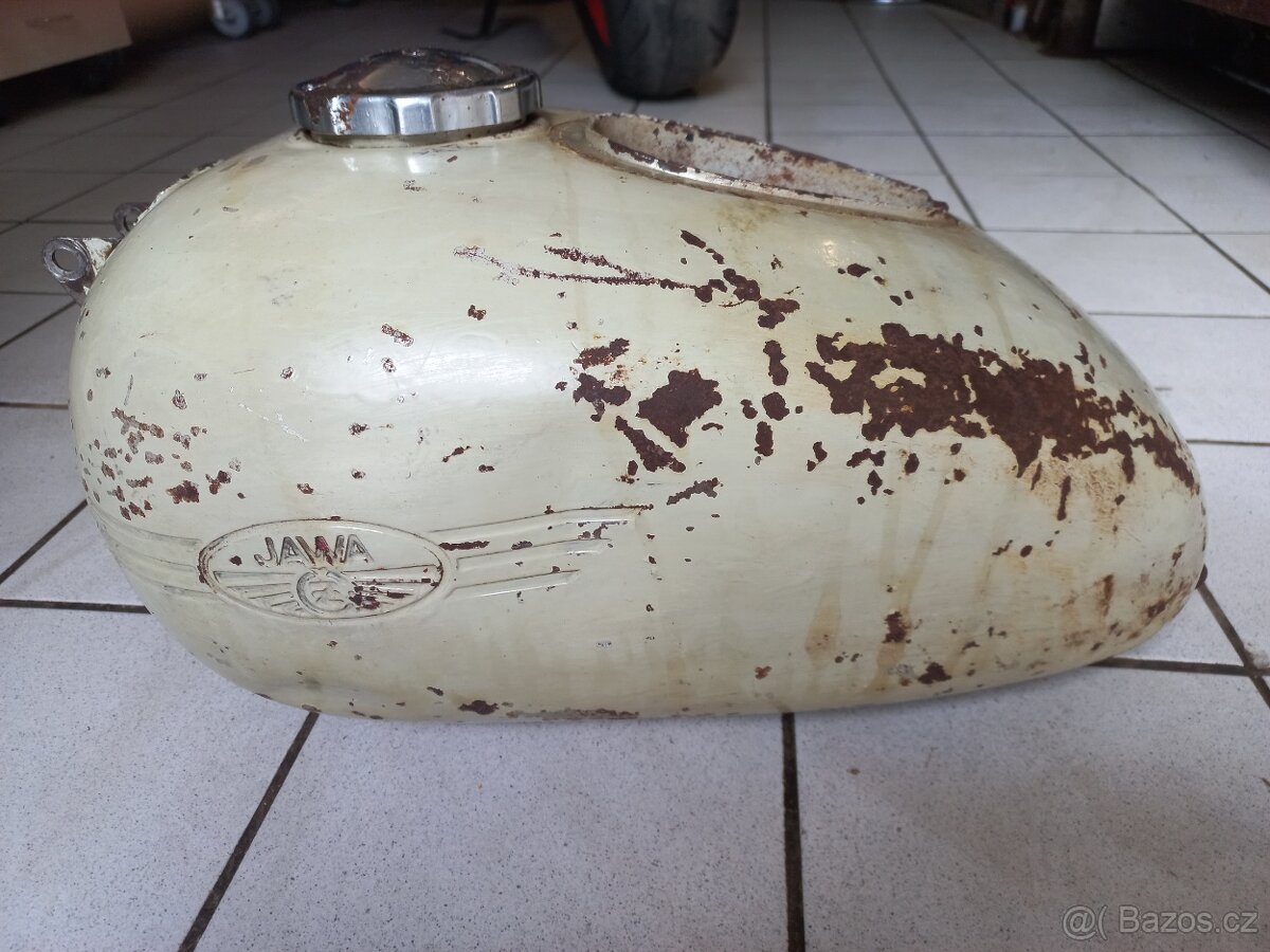 Nádrž Jawa,ČZ - 2