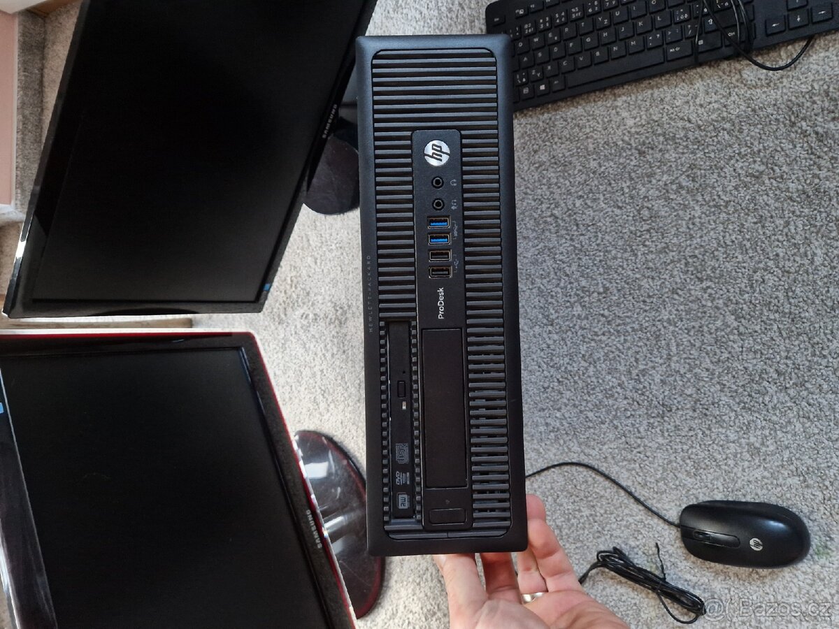 PC sestava HP + 2x monitor Samsung - 2
