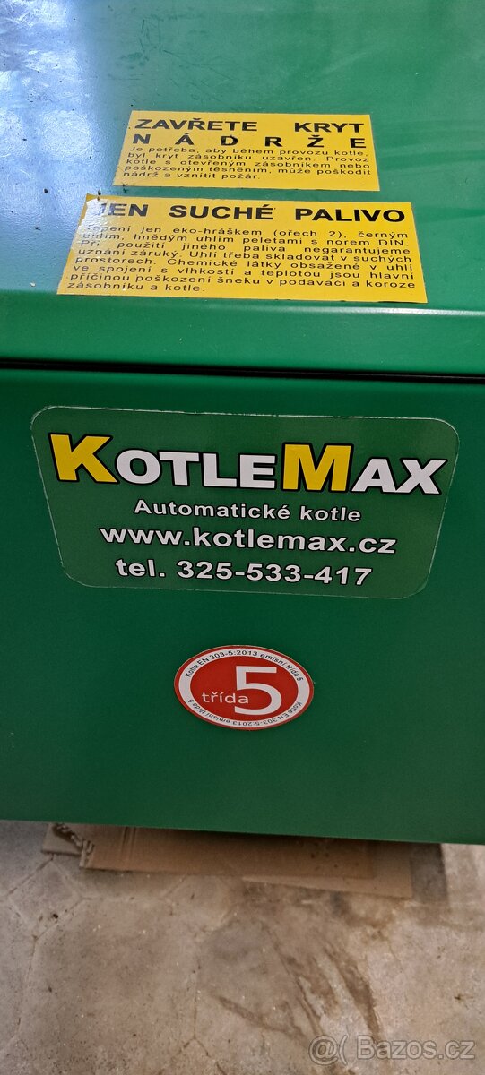 Kotel na uhlí s násypkou - 2