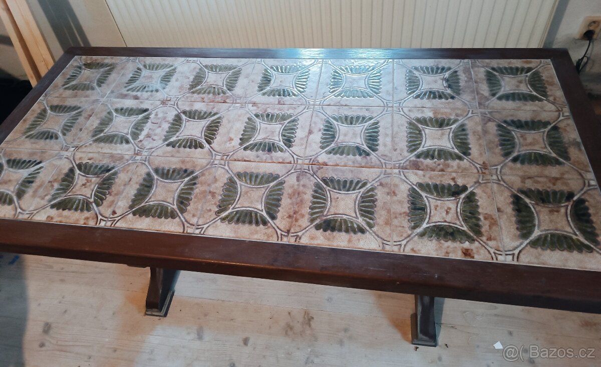 Poctivý dřevěný stůl - 2