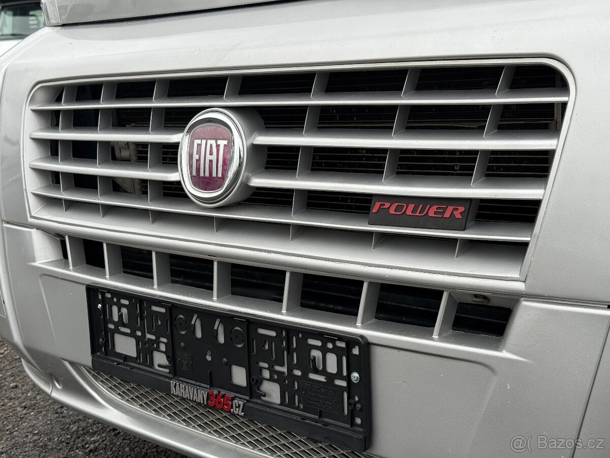 Obytné auto - P.L.A - 3.0l, automat, 2x klimatizace, solár - 2