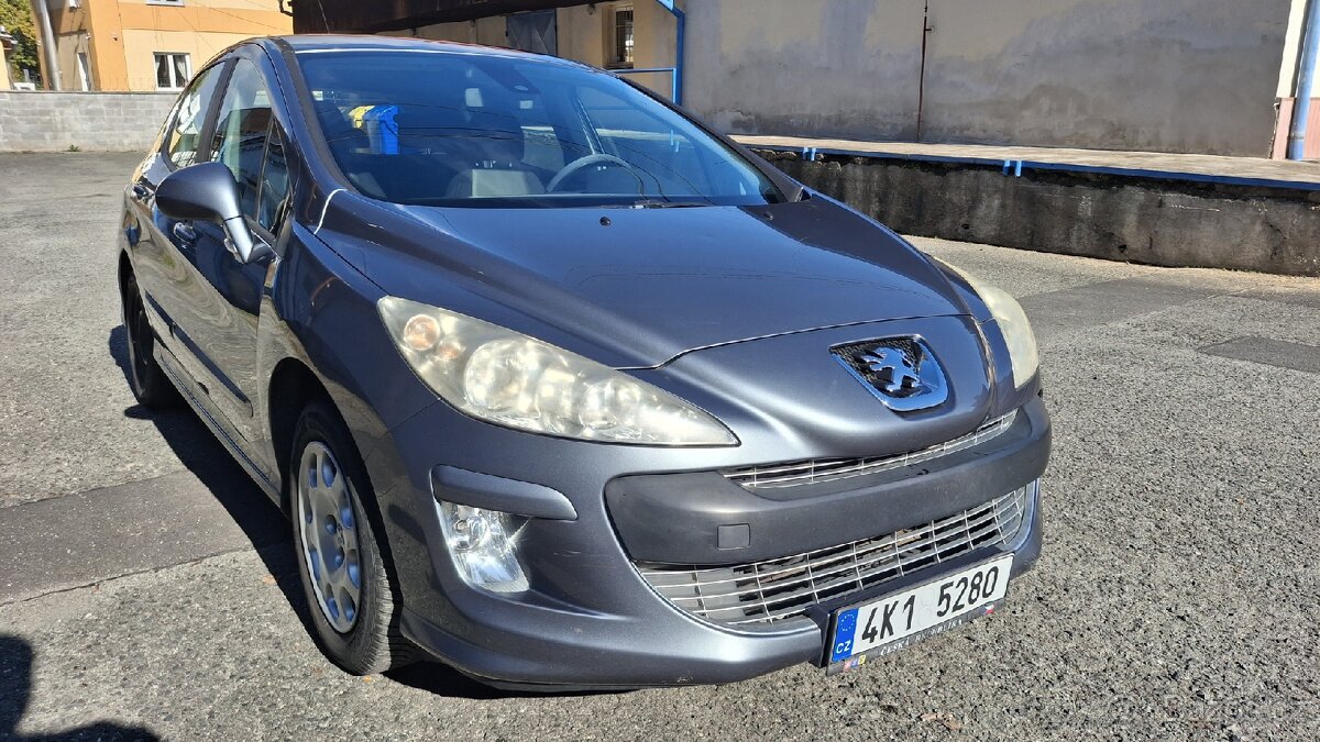 Peugeot 308 1.6 benzin 88kw 2008 NOVÁ STK - 2