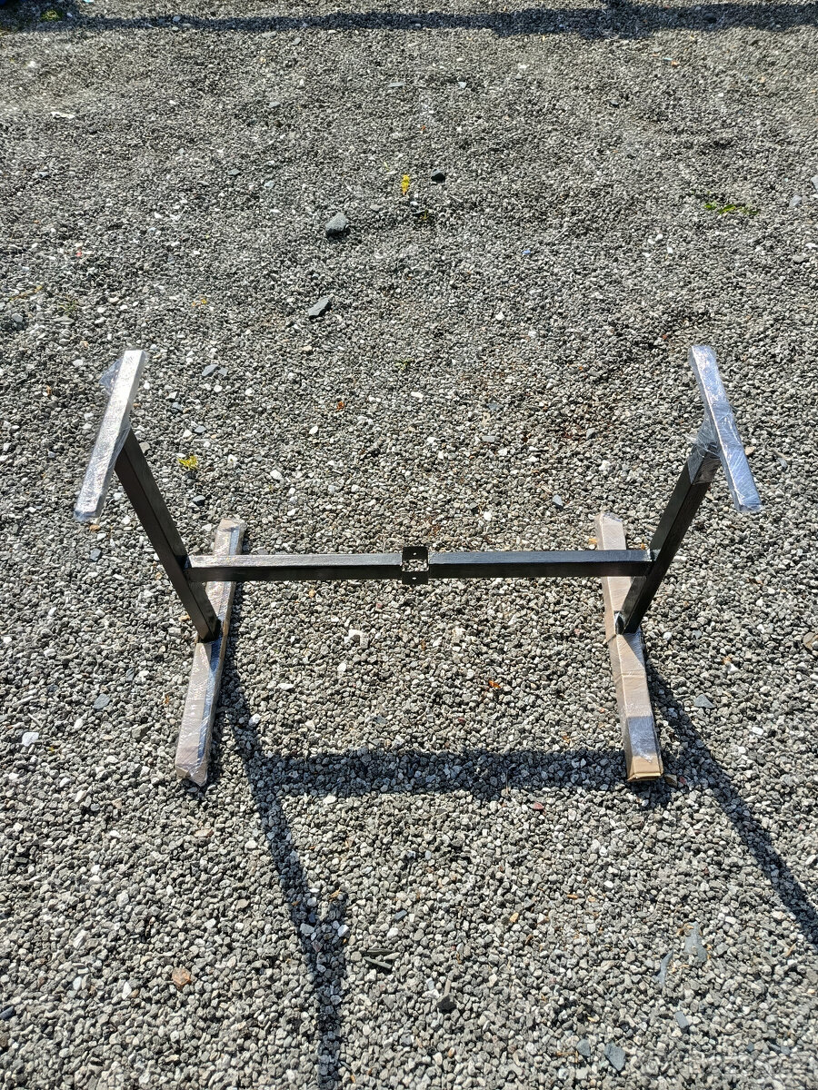 Dva kvalitní stoly - 2