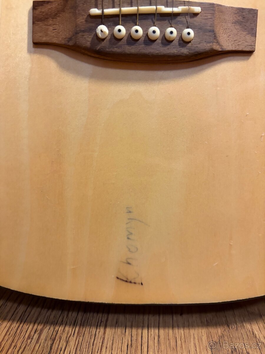 Akustická kytara - 2