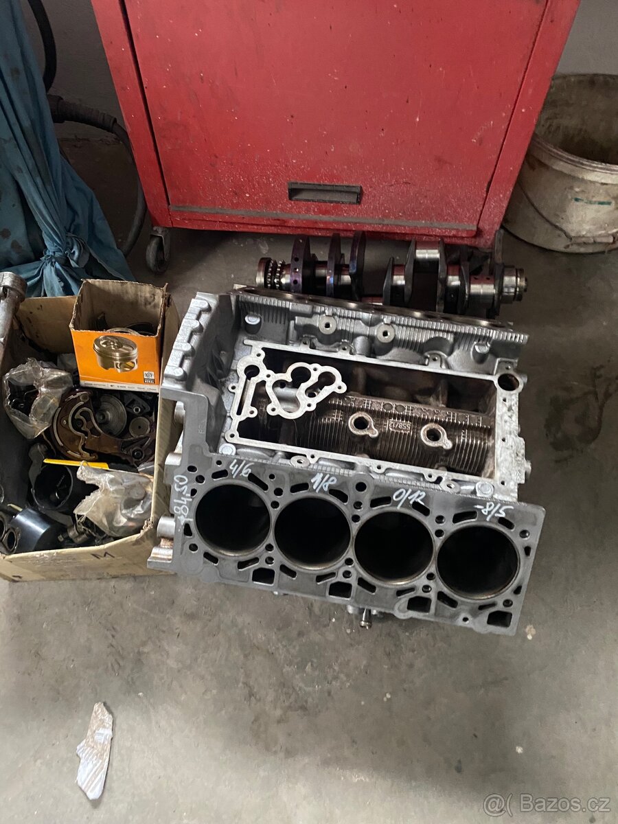 Blok Audi s4 b6 4.2 BBK - 2
