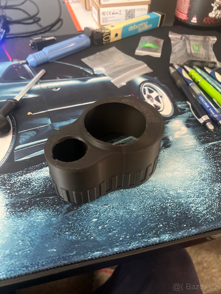 Držák tachometru a spínacky - 2