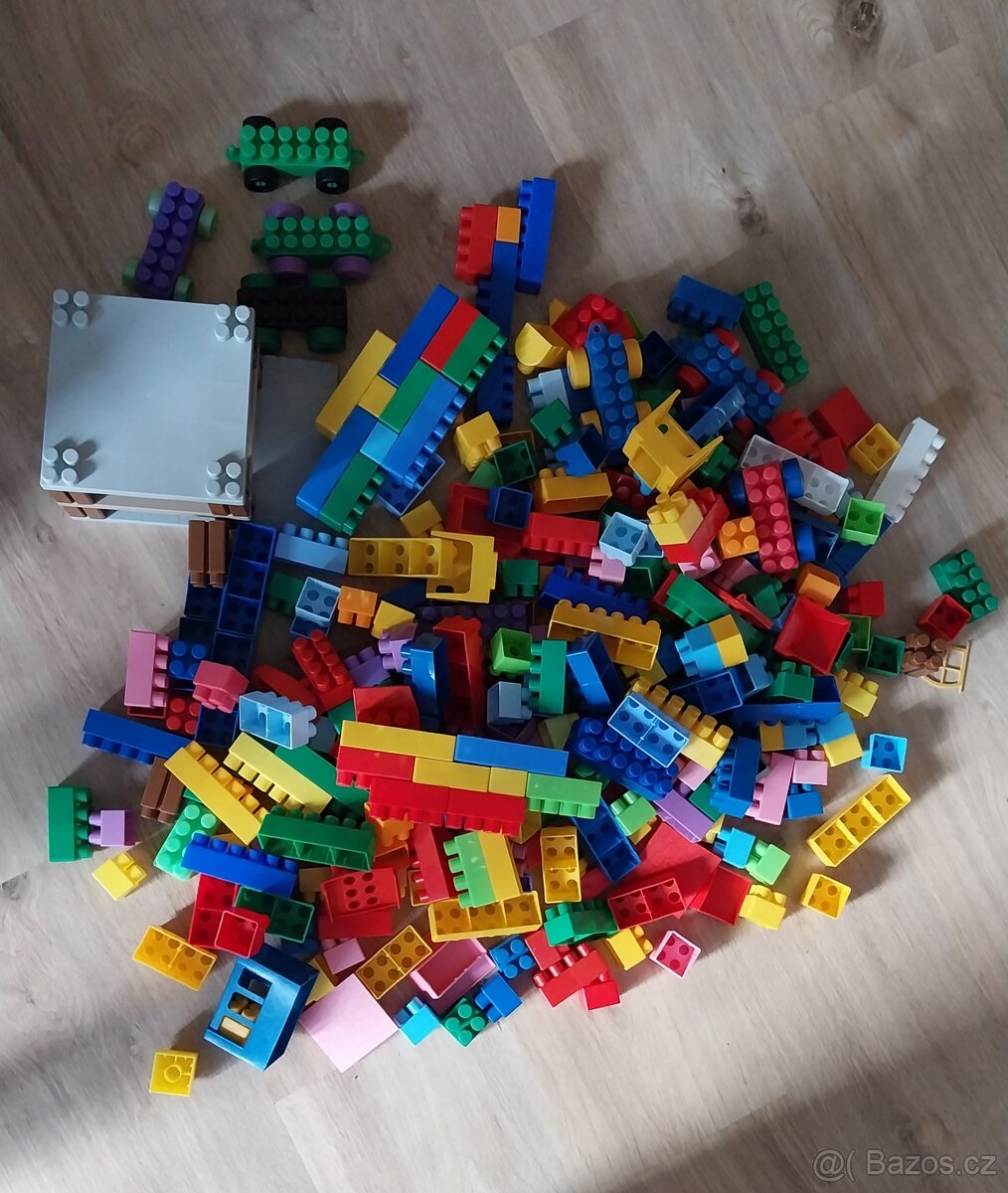 Plastová stavebnice - 2