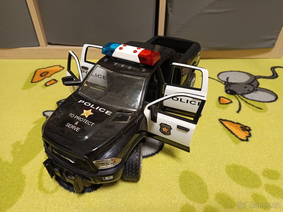 Bruder policejní auto Ram - 2