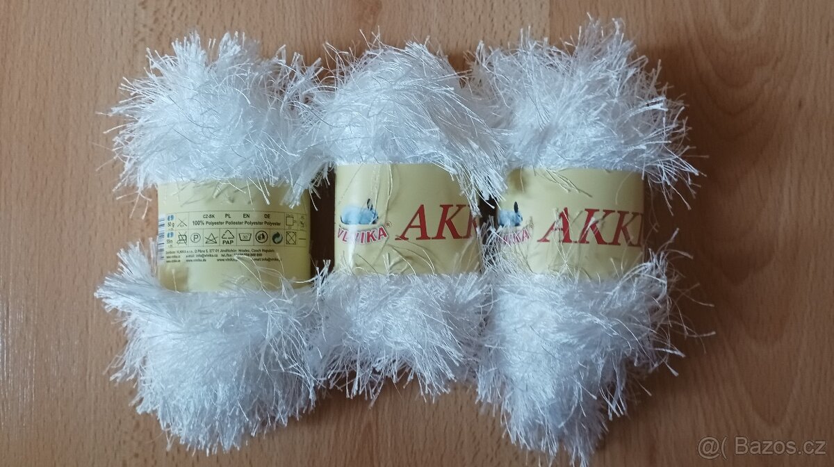 Příze AKKI střapaté bílá - 2