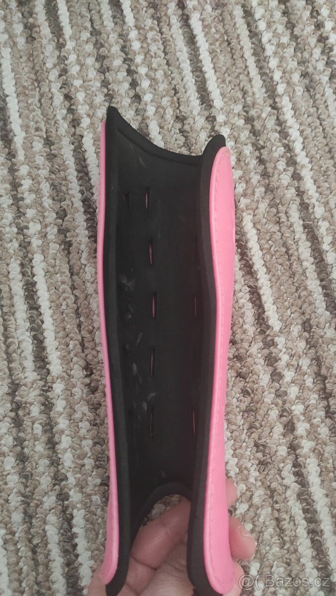 Dívčí holení chrániče vel.5 let - 2