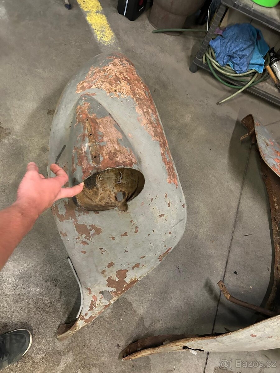 Blatníky zo škoda Tudor - 2