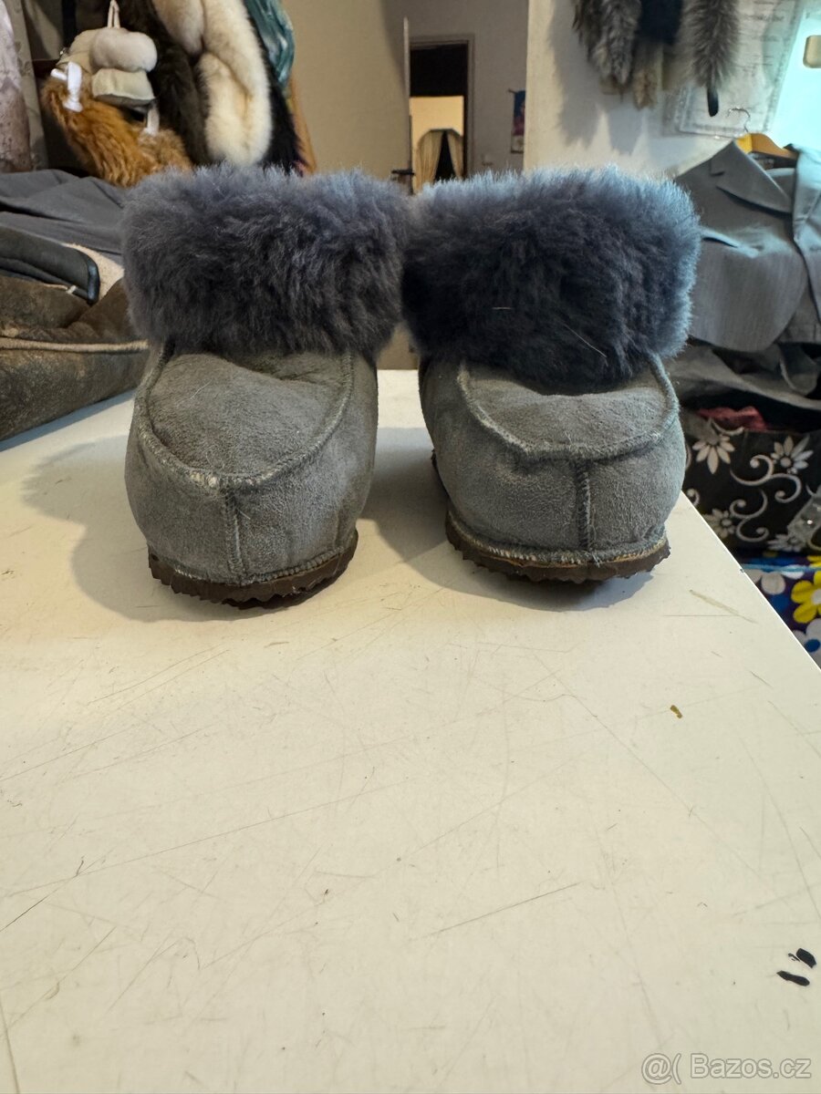 Ručně šité bačkory z pravého beránka - 2