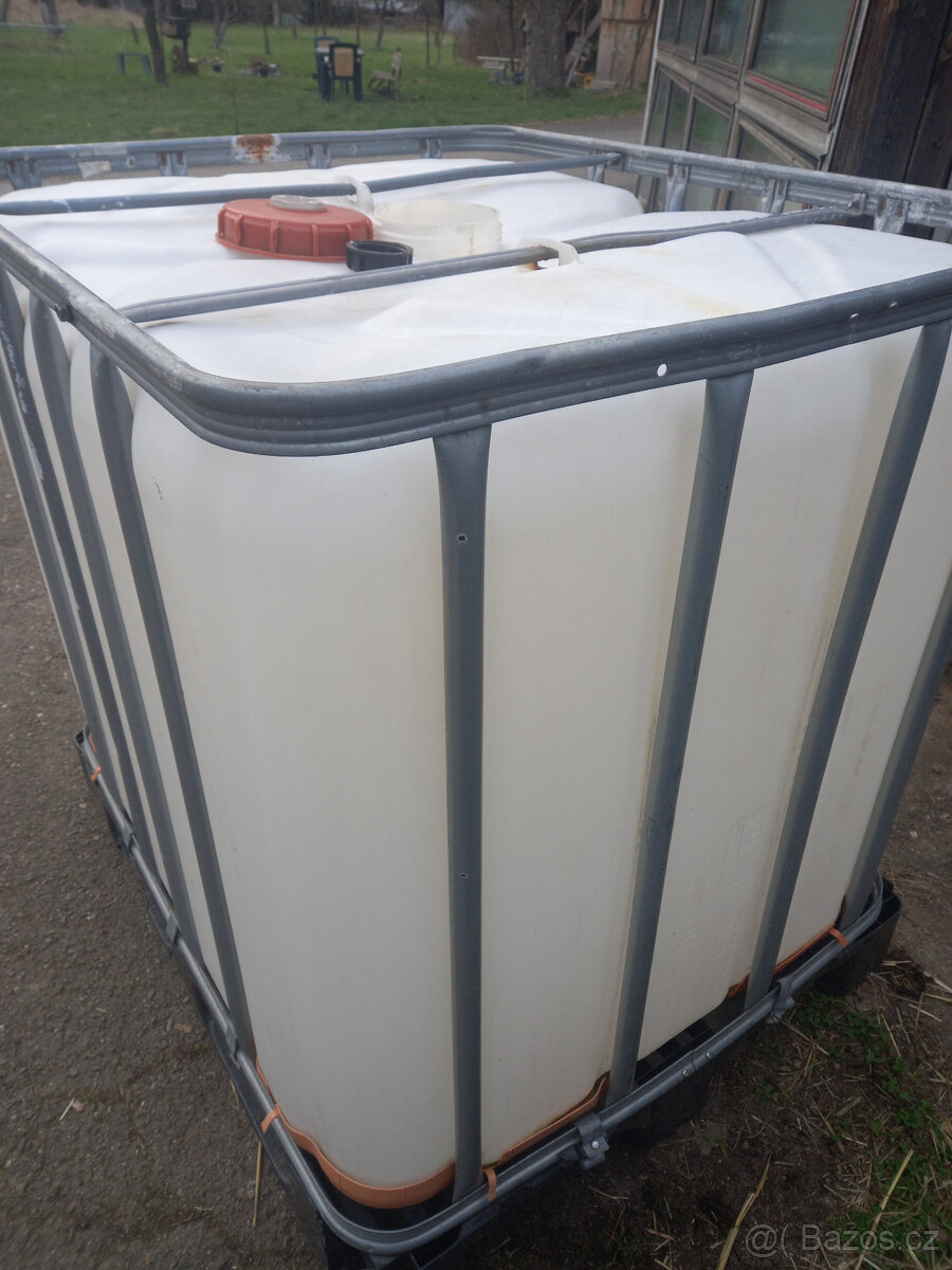 IBC kontejner 1000l - 2
