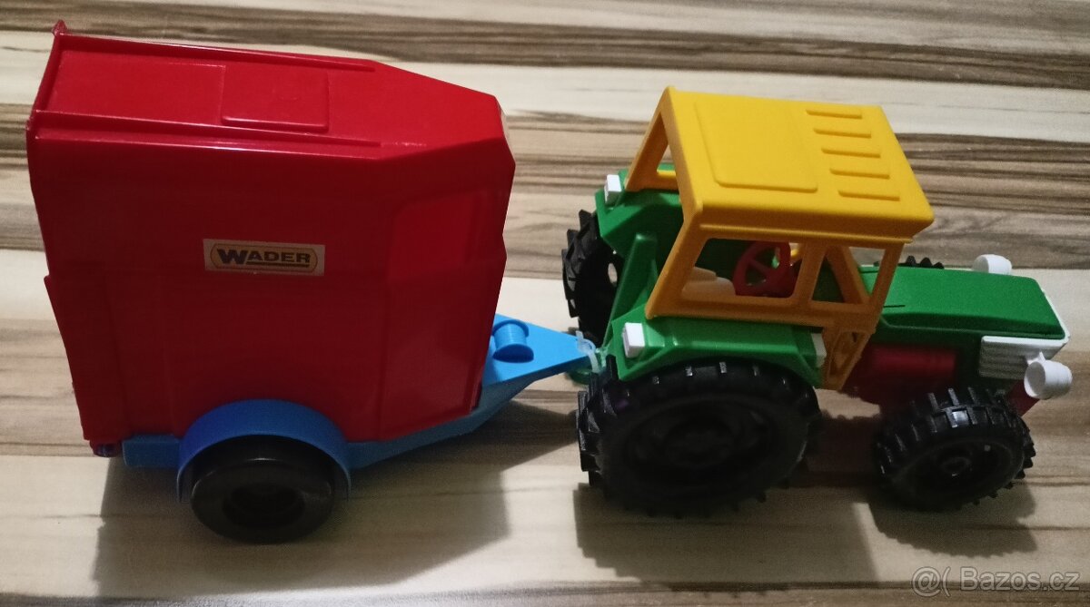 Traktor s vlekem - 2