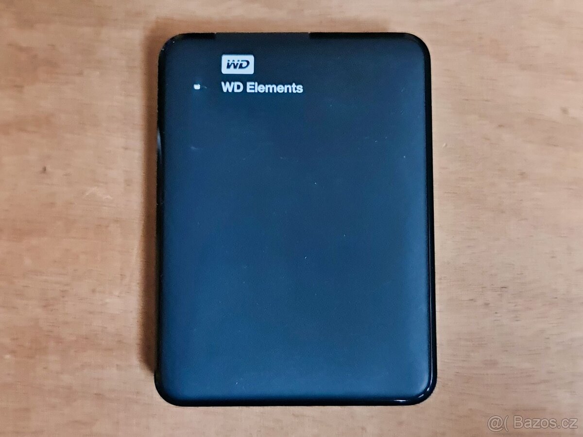 Externí HDD WD Elements 1 TB, zapnutý jen 154 krát - 2
