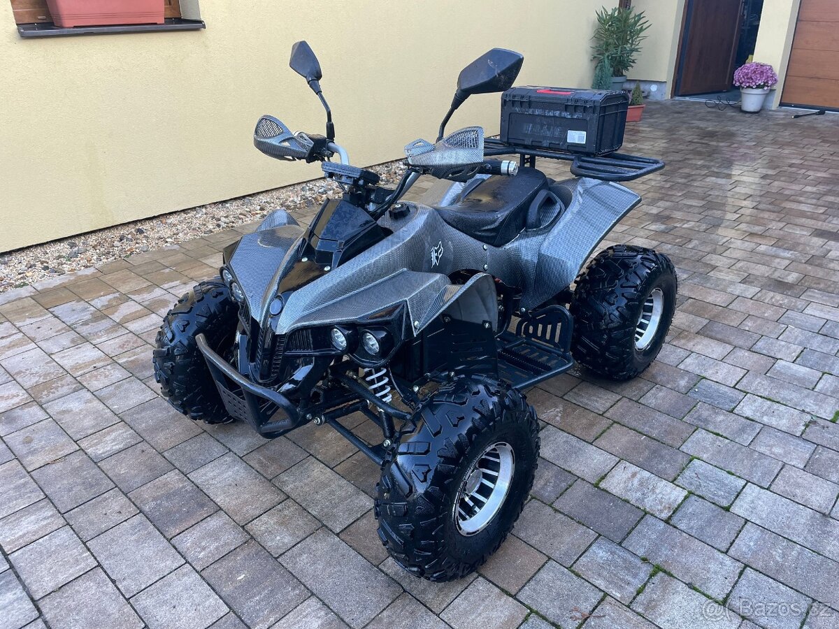 Elektrická čtyřkolka