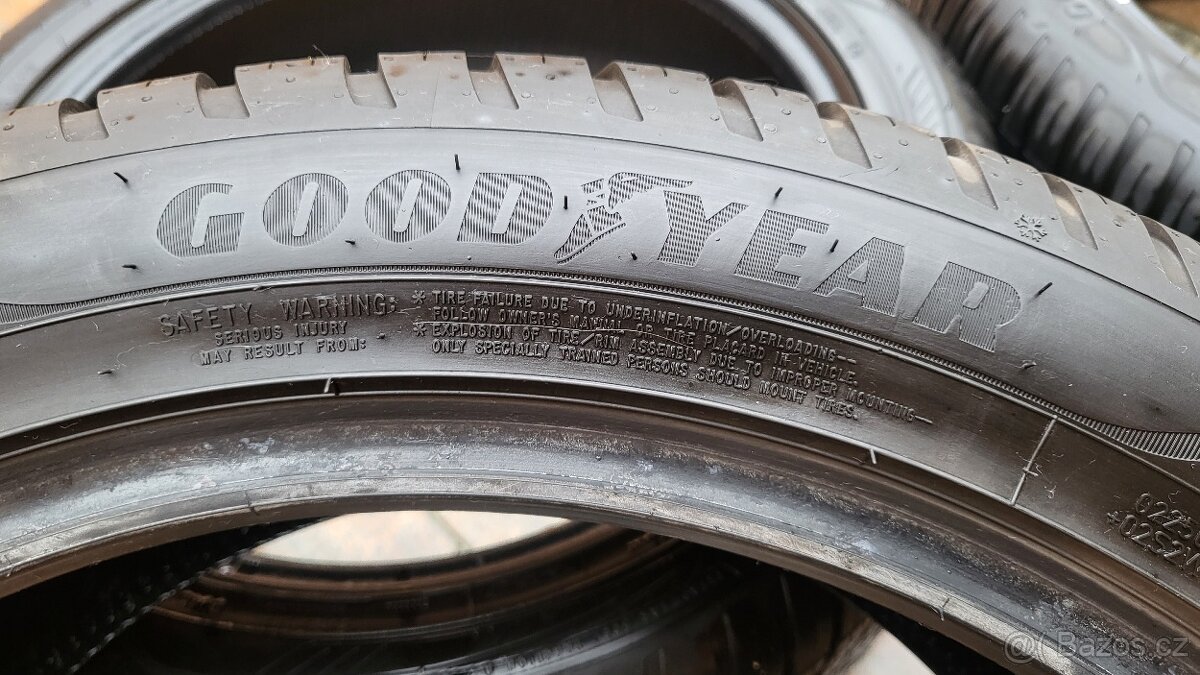 Sada Goodyear Vector 4Seasons SUV Gen-3 - 2