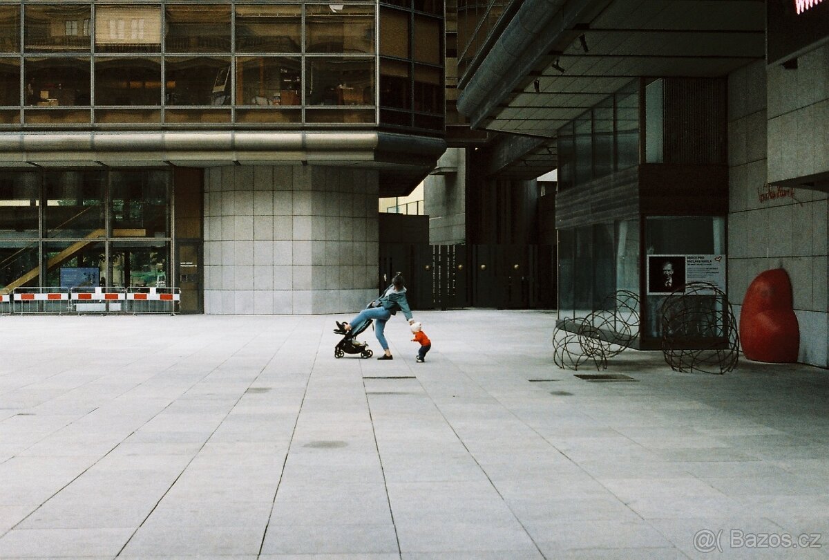 Minolta X-700 + objektiv - 2