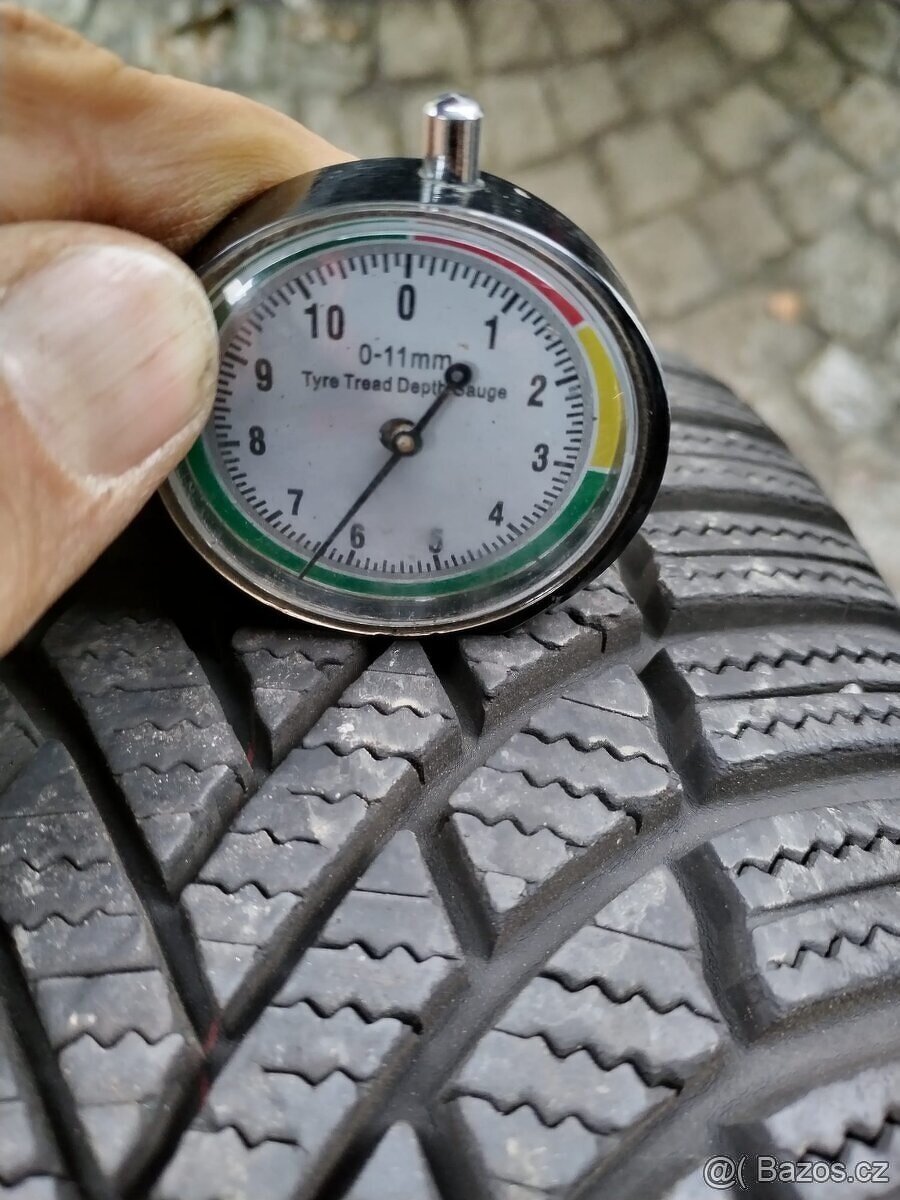 215/65/17 zimni pneu conti bridgestone 215/65 R17 - 2