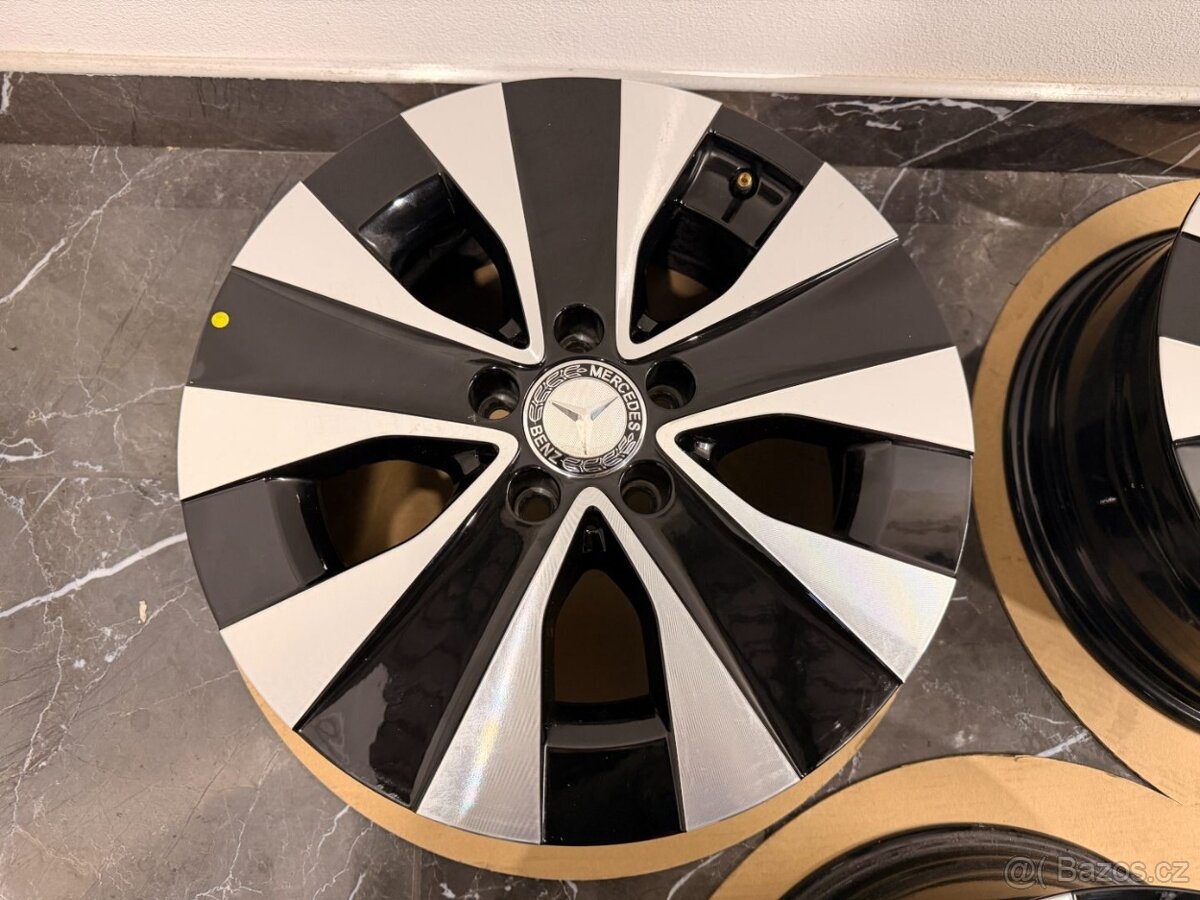 originální sada Mercedes V-Klasse r17 Vito Viano - 2