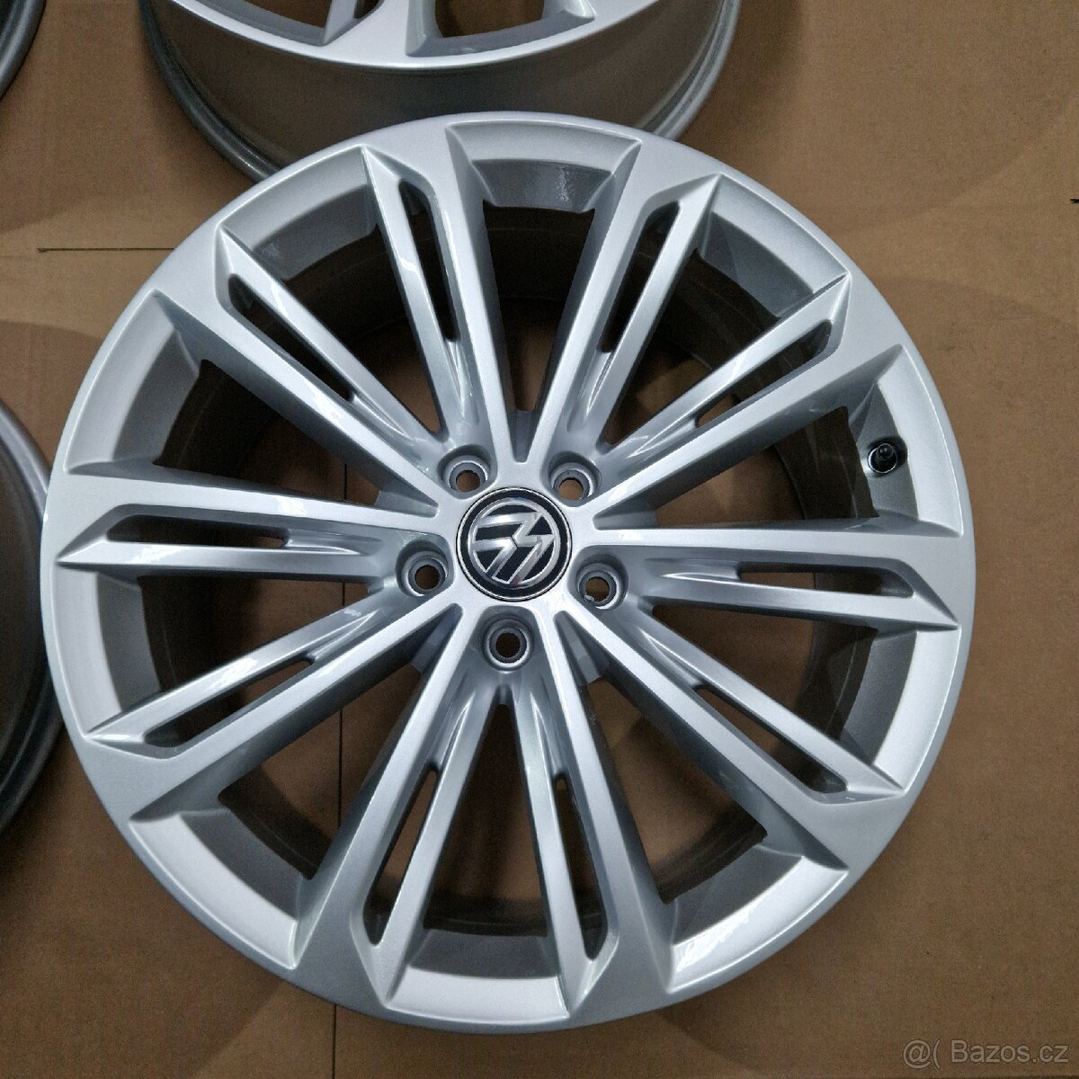 Alu kola passat b8 - 2