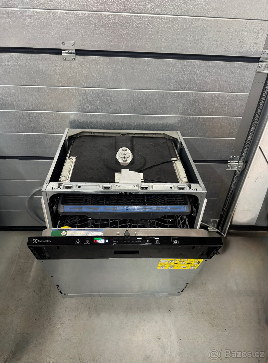 Vestavná myčka electrolux, automatické otevírání - 2