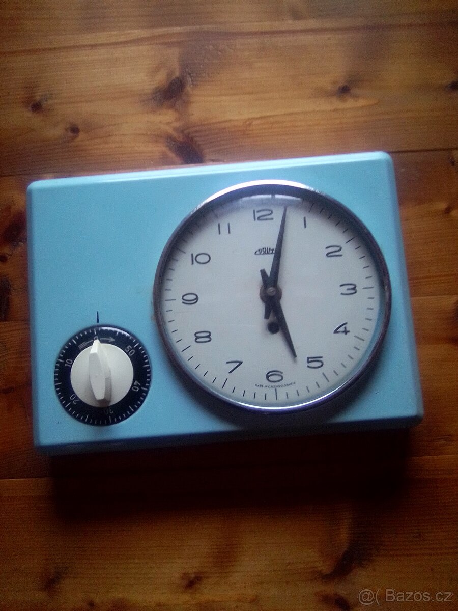 staré hodiny retro - 2
