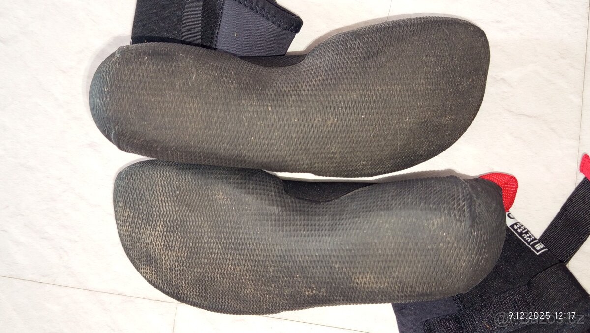 Boty na surf neopren dětské v 33-34 - 2