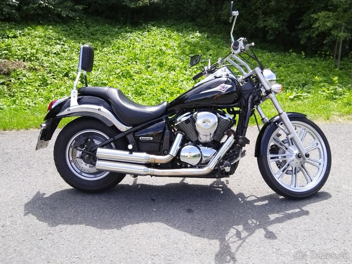 Kawasaki Vulcan 900 - 2
