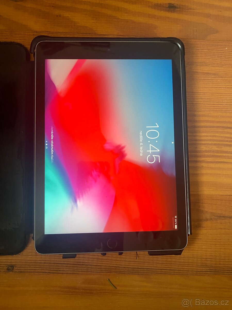 iPad (6. generace) - 2