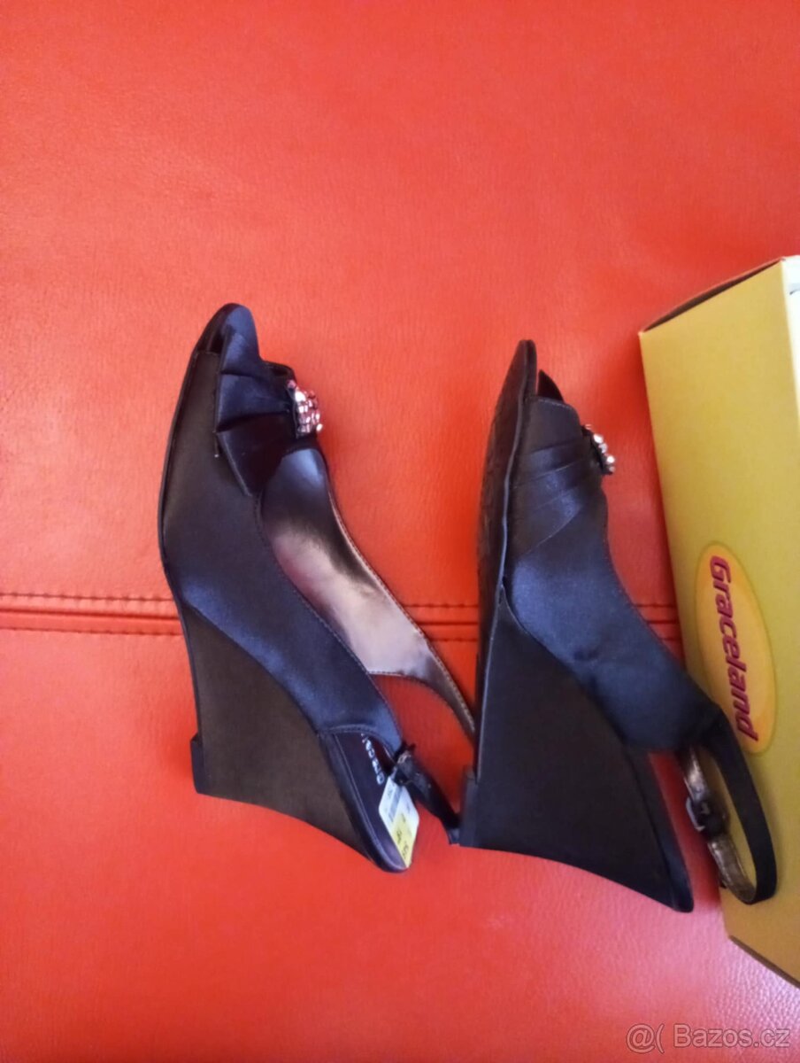 Dámské lodičky na klínku,36,36,5 - 2