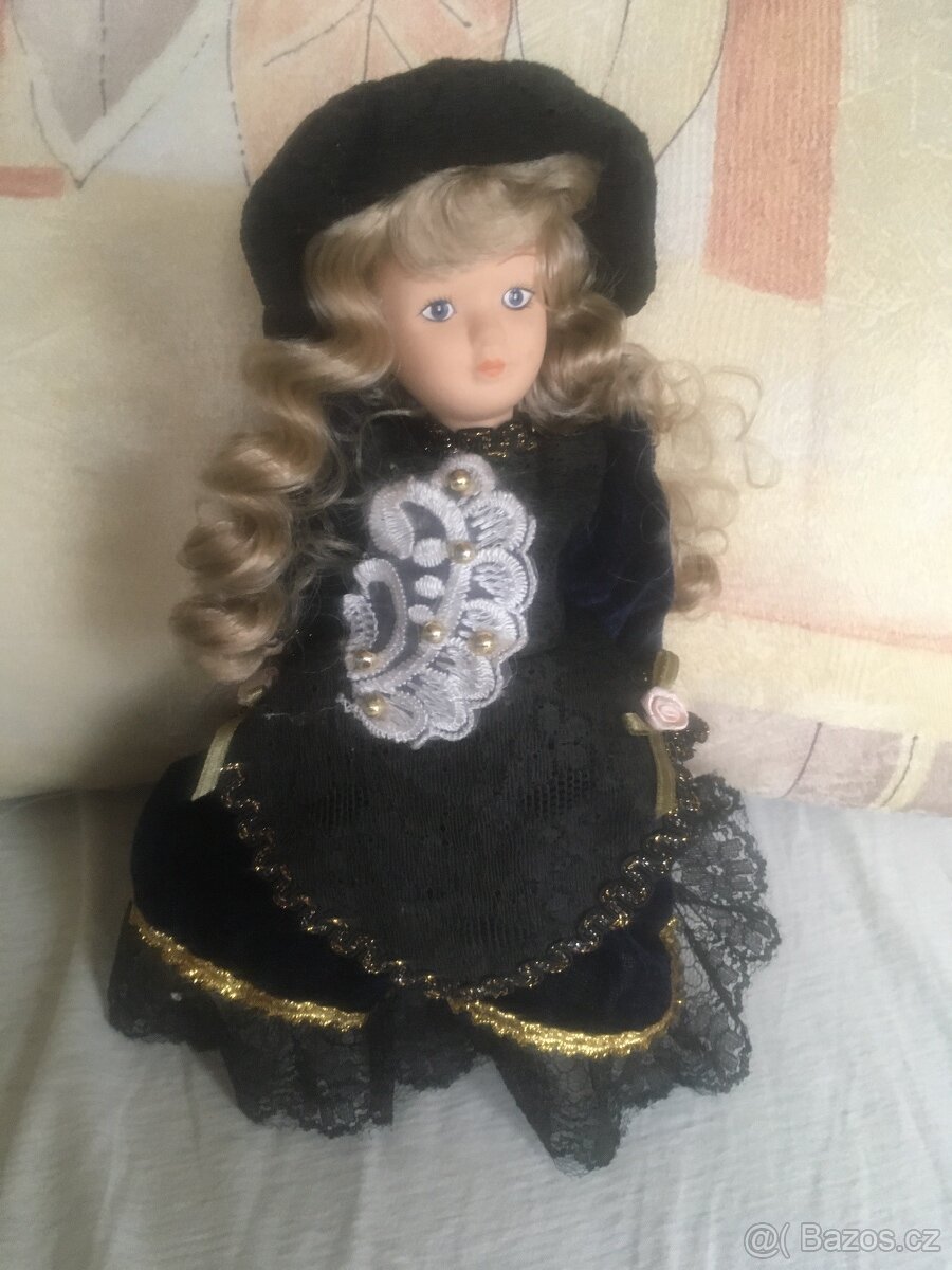 starožitná panenka - 2