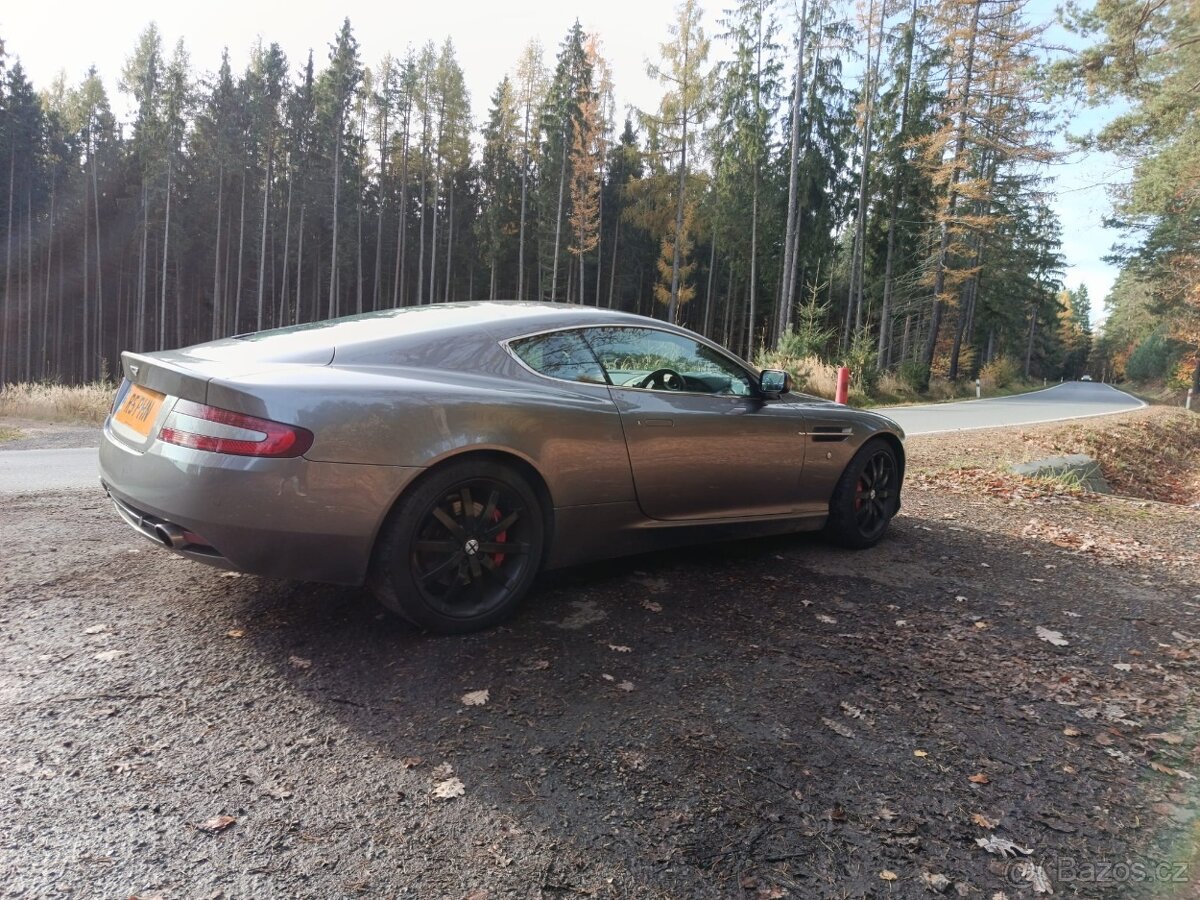Aston Martin DB9 - ROK 2004 - 2