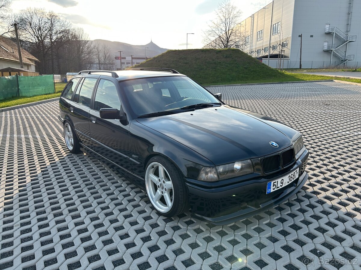 BMW e36 touring 325i - 2