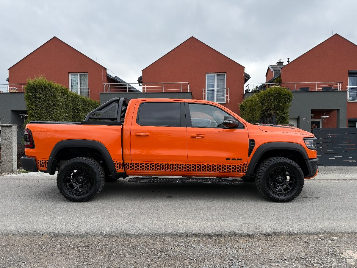 DODGE RAM 1500 HEMI TRX PAKET