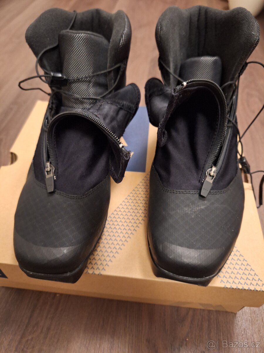 Boty na běžky McKinley Active Pro vel. 41 zánovní - 2