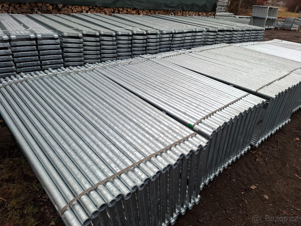 Prodám lešení L73 kompatibilní se sýstemy layher alfix bauma - 2