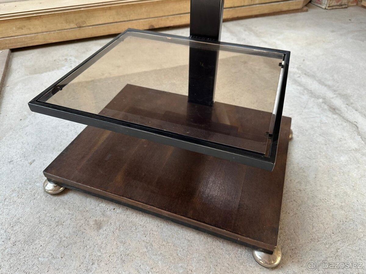 TELEVIZNÍ STOLEK s poličkami - 2