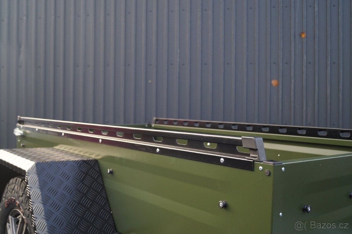 Kvalitní OFFROAD Přívěsný Vozík Valník 1t Zelený  Böckmann