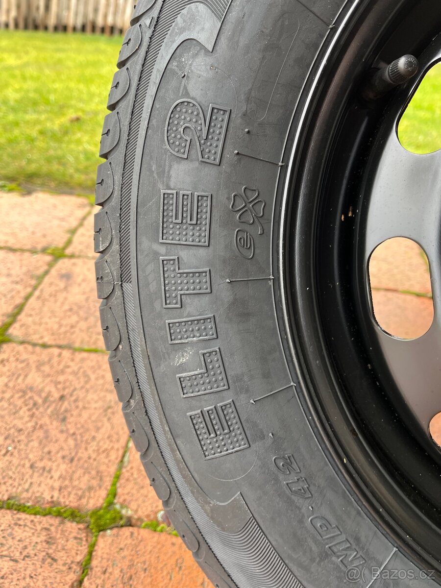 rezervní kolo Oktavie 1-nové 195/65 R15 - 2