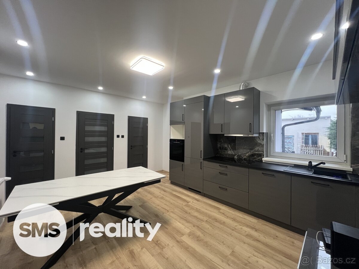 Pronájem bytu v rodinném domě 4+kk, Hradec Králové, ul. K Za - 2