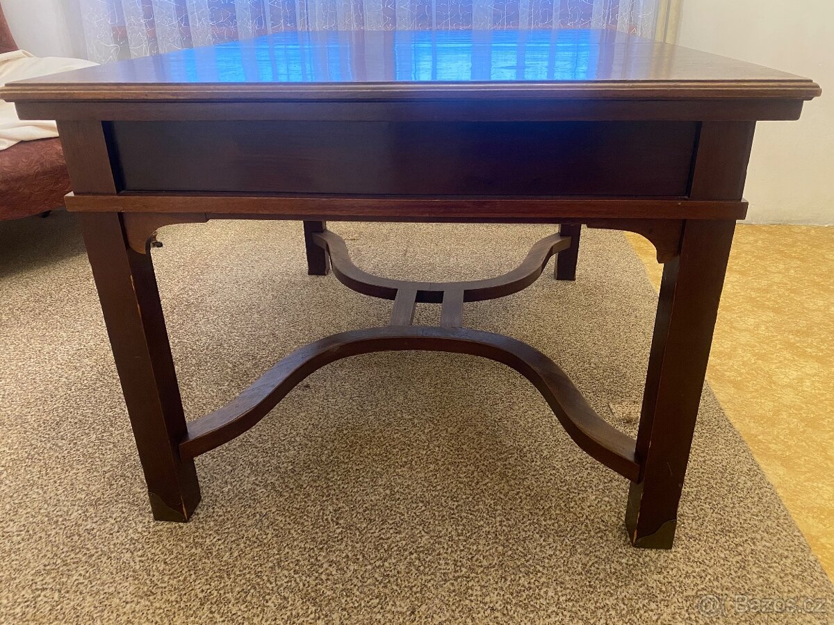 Jídelní stůl masiv - rozkládací - 2