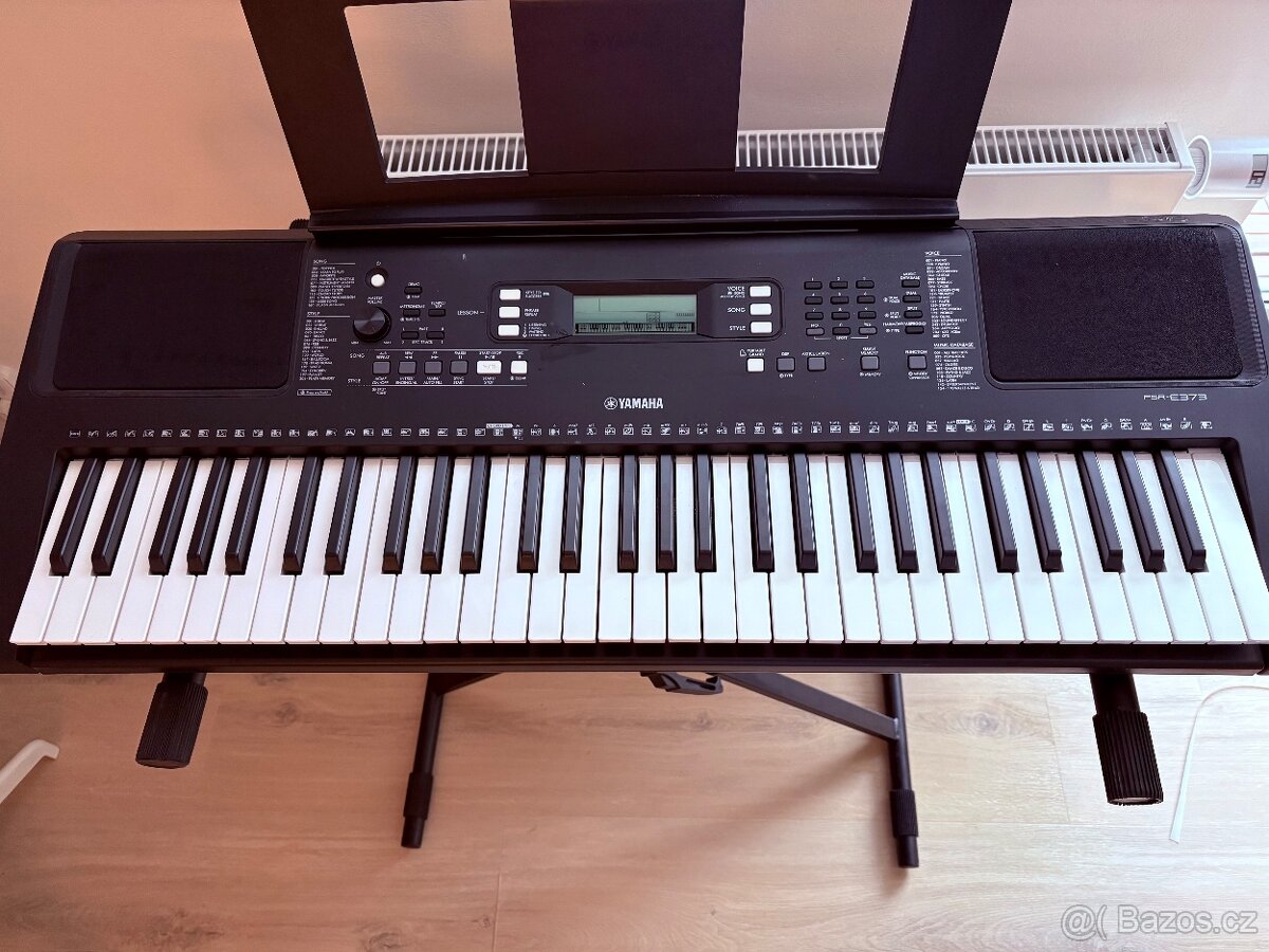 Klávesy Yamaha PSR-E373 - 2