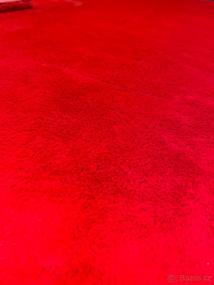 Červený koberec - 2