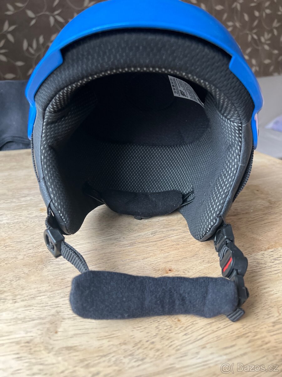 Dětská lyžařská helma s brýlemi - 2